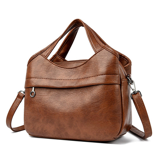 Дамска мека чанта от изкуствена кожа с презрамка