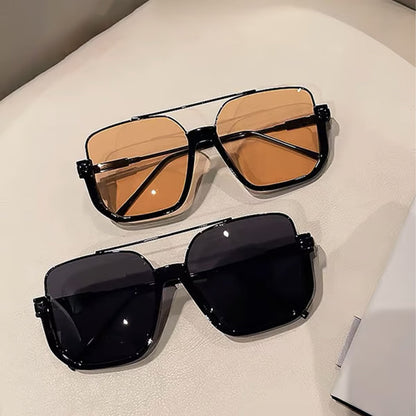 Модерни леки слънчеви очила с оцветени лещи